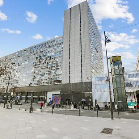 Montparnasse Panoramic View, 3 Beds, Metro 4, 6, 12, 13 Appartement Parijs
