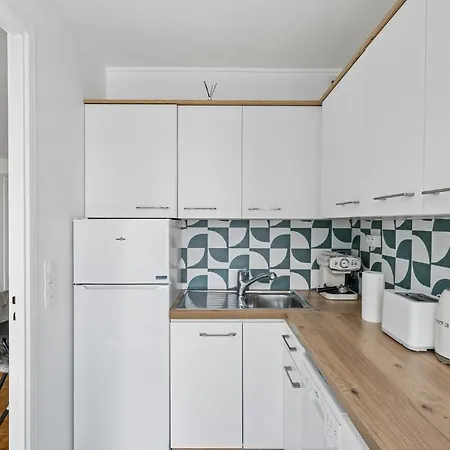 Montparnasse Panoramic View, 3 Beds, Metro 4, 6, 12, 13 * Parijs